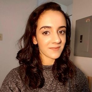 Meet your Posher, Monique